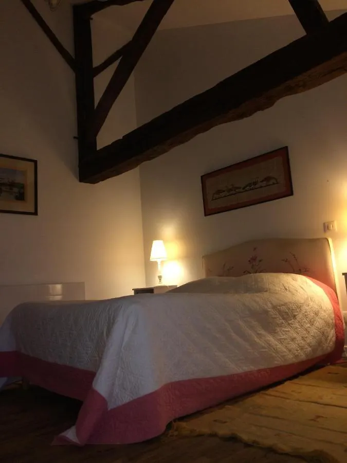 Ensemble De Deux Chambres Pour Famille Planioles 0*,  France